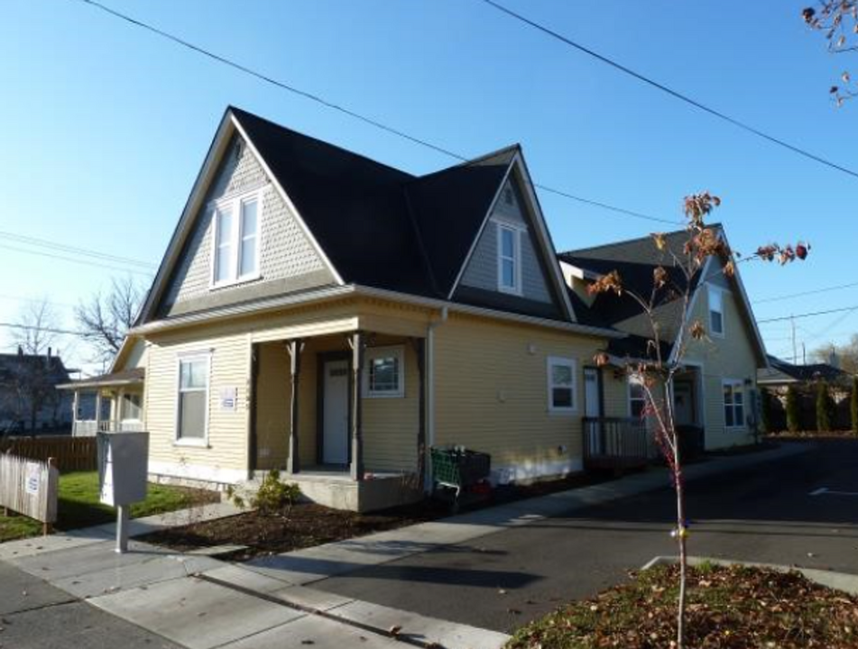 2105 F St in Bellingham, WA - Foto de edificio