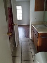 1102 Verde Dr-Unit -A/B/C/D in Bryan, TX - Building Photo - Building Photo