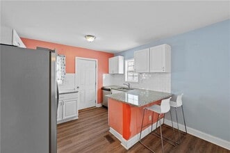 1124 Graymont Dr SW in Atlanta, GA - Building Photo - Building Photo