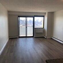 5710 BOULEVARD in West New York, NJ - Building Photo - Building Photo