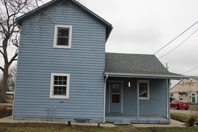 9387 Mink St SW in Pataskala, OH - Building Photo - Building Photo