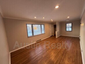 1158 Brightling Dr in Olivette, MO - Building Photo - Building Photo