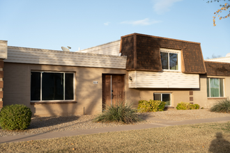 8410 E Chaparral Rd in Scottsdale, AZ - Building Photo - Building Photo
