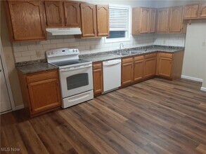 726 Luke SW Dr in Strasburg, OH - Building Photo - Building Photo