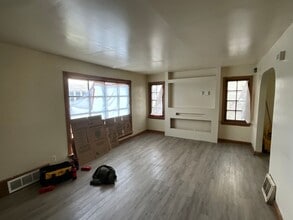 4166 N 17th St in Milwaukee, WI - Building Photo - Building Photo