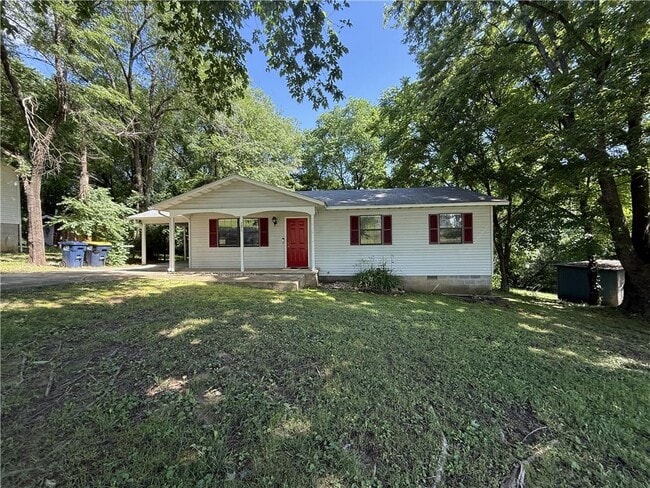 property at 707 E Washington Ave