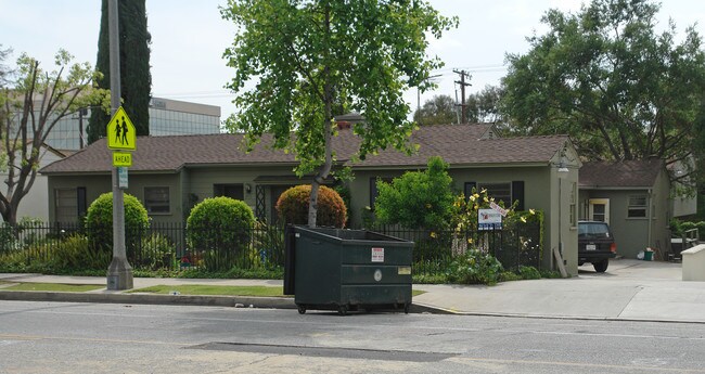 953 Marengo Ave in Pasadena, CA - Foto de edificio - Building Photo