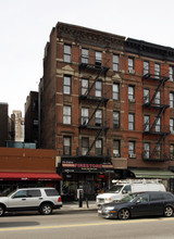 17 Greenwich Ave in New York, NY - Building Photo - Building Photo