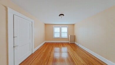 5 Calumet St in Quincy, MA - Foto de edificio - Building Photo