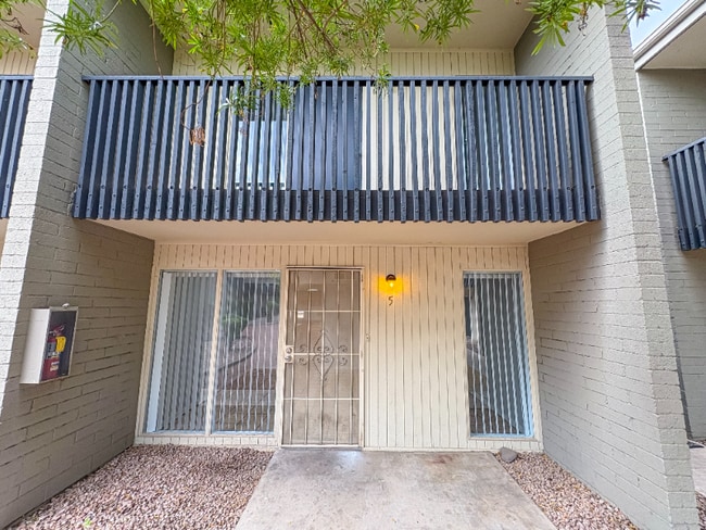 6802 N 17th Ave in Phoenix, AZ - Building Photo - Building Photo