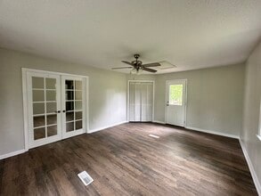 1324 Yell Rd in Lewisburg, TN - Building Photo - Building Photo