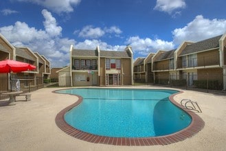 Quay Point Apartments in Houston, TX - Building Photo - Building Photo