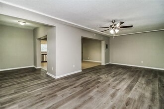 6007 Oakcrest Cir in Orlando, FL - Building Photo - Building Photo