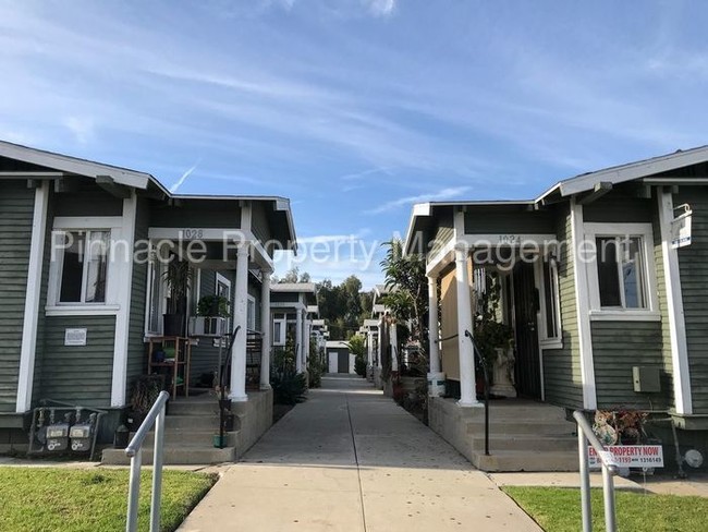 1032 W 1st St-Unit -G in Los Angeles, CA - Building Photo - Building Photo