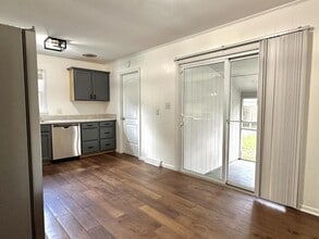 461 Morningside Dr in Fayetteville, NC - Building Photo - Building Photo