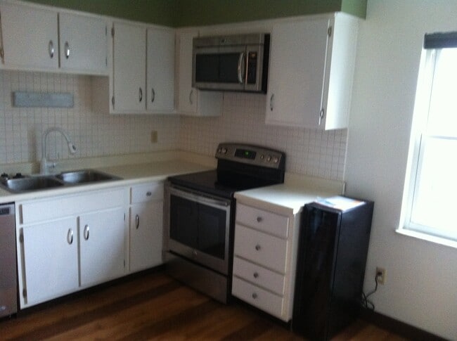 property at 1070 Cedargate Dr