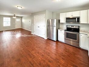 908 E 16th Ave in Springfield, TN - Building Photo - Building Photo