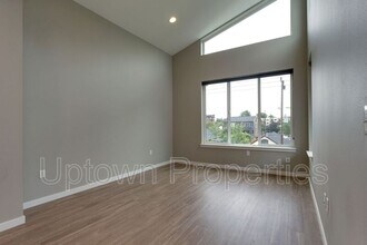 3563 N Gantenbein Ave in Portland, OR - Building Photo - Building Photo