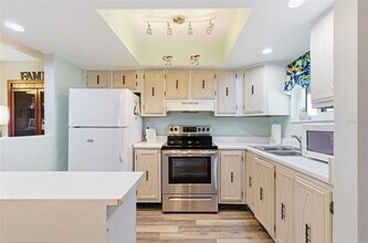 801 83rd Ave N in St. Petersburg, FL - Building Photo - Building Photo