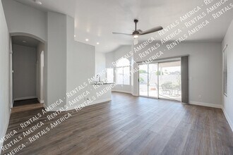 1044 W Todd Dr in Tempe, AZ - Building Photo - Building Photo
