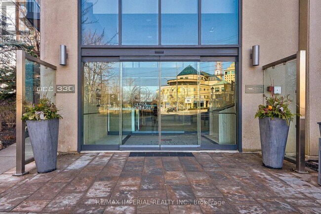 330-1330 Burnhamthorpe Rd W in Mississauga, ON - Building Photo - Building Photo
