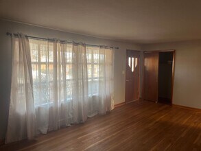 2006 White St in York, PA - Building Photo - Building Photo