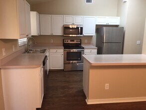 7902 49th Ave E in Bradenton, FL - Foto de edificio - Building Photo