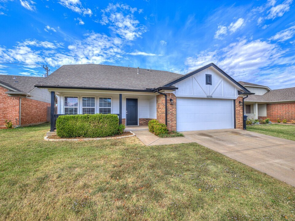 18705 Piedra Dr in Edmond, OK - Building Photo