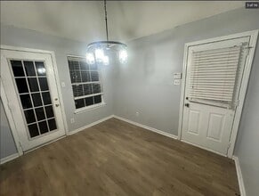 4569 Columbia Woods Ln in Millington, TN - Foto de edificio - Building Photo