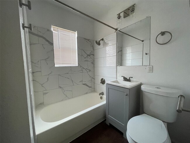 property at 2407 Bastrop St