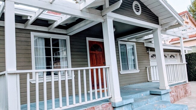 4940 Lockhaven Ave in Los Angeles, CA - Building Photo - Building Photo