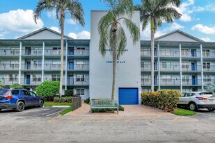 12500 SW 5th Ct in Pembroke Pines, FL - Building Photo