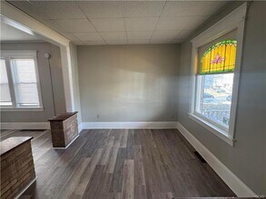 113 E Madison St in Easton, PA - Building Photo - Building Photo