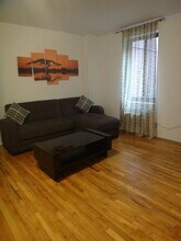 165 E 89th St in New York, NY - Building Photo - Building Photo