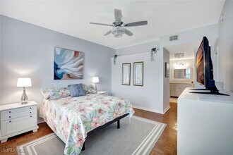 613 Windsor Sq in Naples, FL - Building Photo - Building Photo