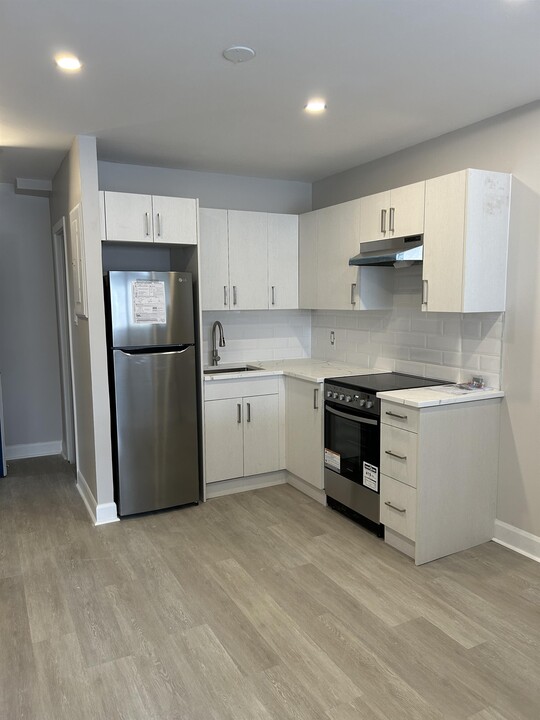 3355 Bd Rosemont in Montréal, QC - Building Photo