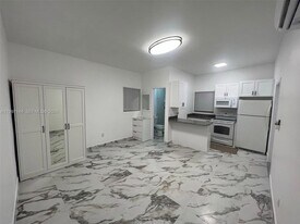 1720 NW 180th Terrace, Unit 1 in Miami Gardens, FL - Building Photo