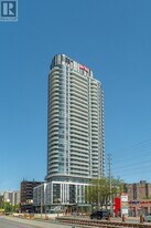 1 Fairview Rd E in Mississauga, ON - Building Photo