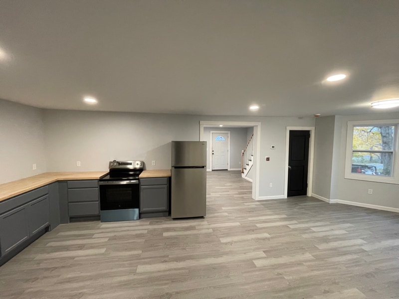 25 High St in Orange, MA - Building Photo