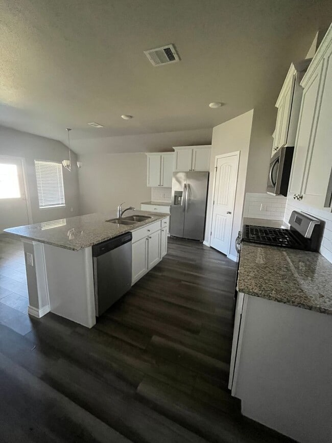 2741 Eltonne Gdns Dr in Corpus Christi, TX - Building Photo - Building Photo