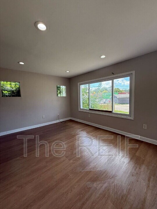 14732 Woodmont Ave in Detroit, MI - Building Photo