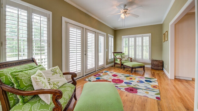 property at 165 Bonnyneck Dr