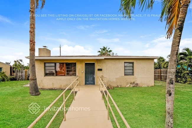 property at 725 Caddie Pl