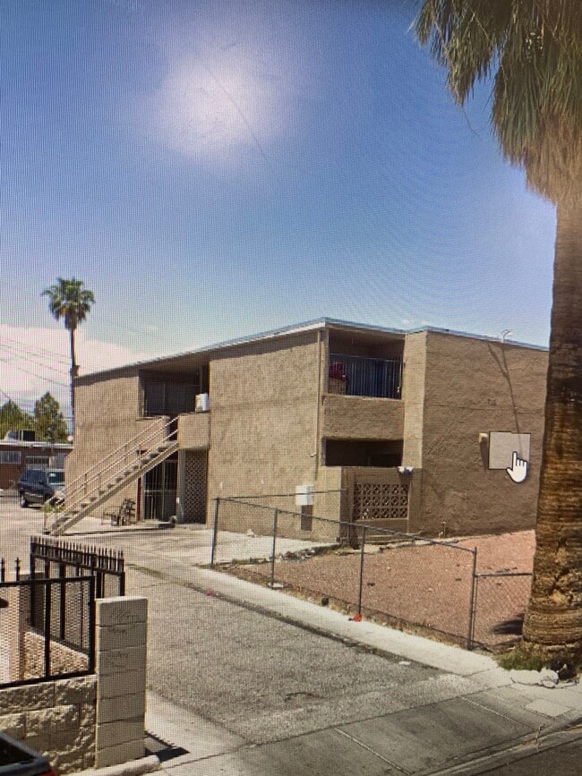 property at 729 N 11th St