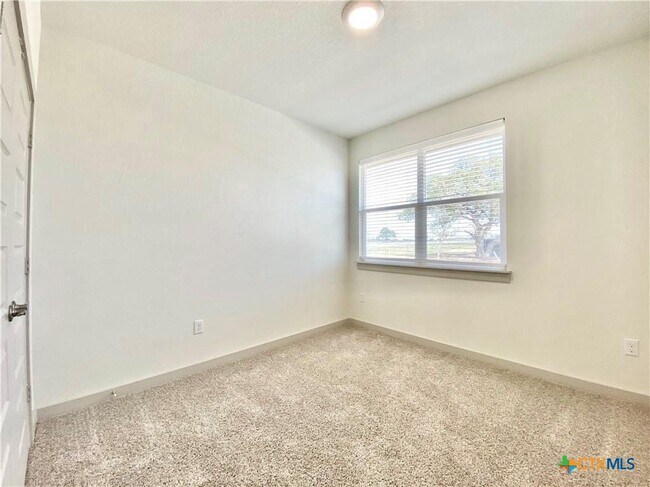 property at 100 Geminiflora Bend