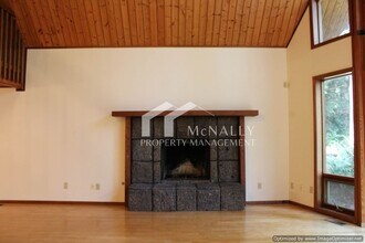 4701 83rd Ave NW in Gig Harbor, WA - Building Photo - Building Photo