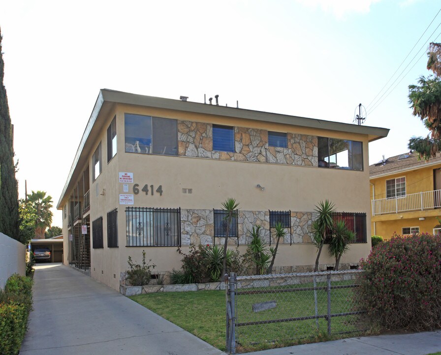 6414 Vinevale Ave in Bell, CA - Building Photo