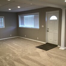 25 S White Horse Pike-Unit -First Floor in Audubon, NJ - Foto de edificio - Building Photo