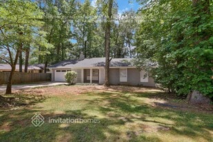 3569 Troutdale Ct in Decatur, GA - Building Photo