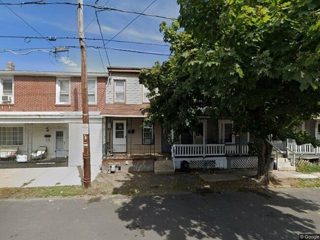 property at 625 E 4th St